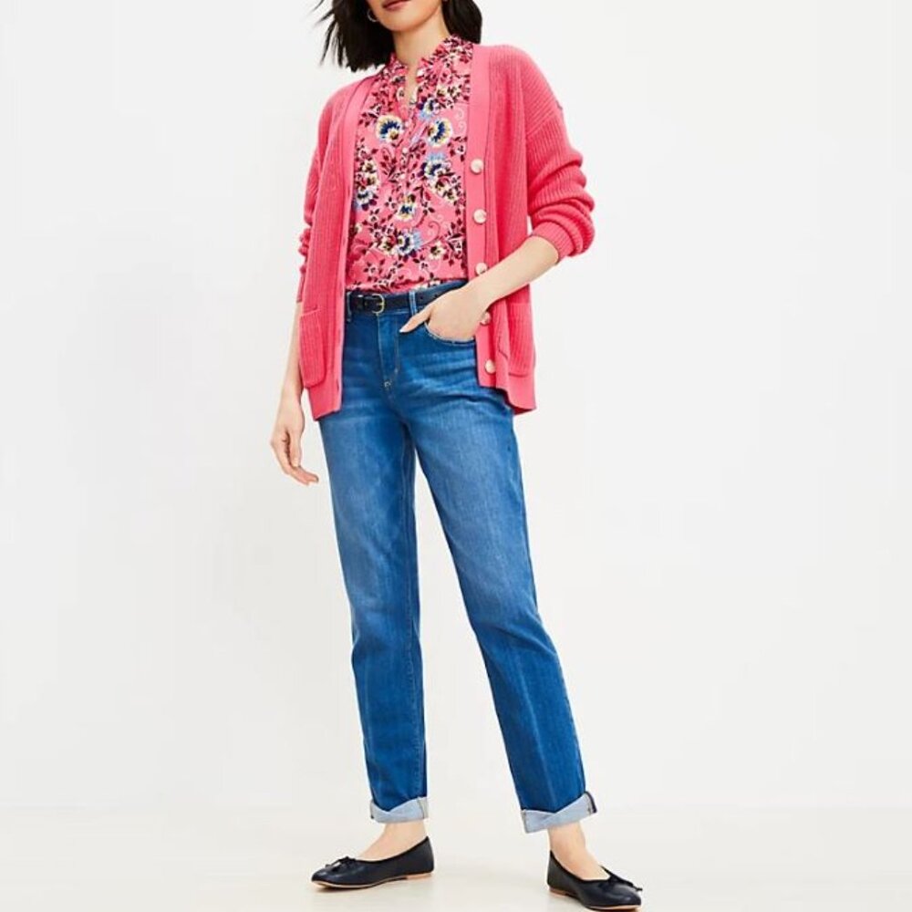 NWT LOFT Girlfriend Mid Rise Jeans in Original Mid Indigo Wash Regular Fit - 30 - Picture 12 of 14